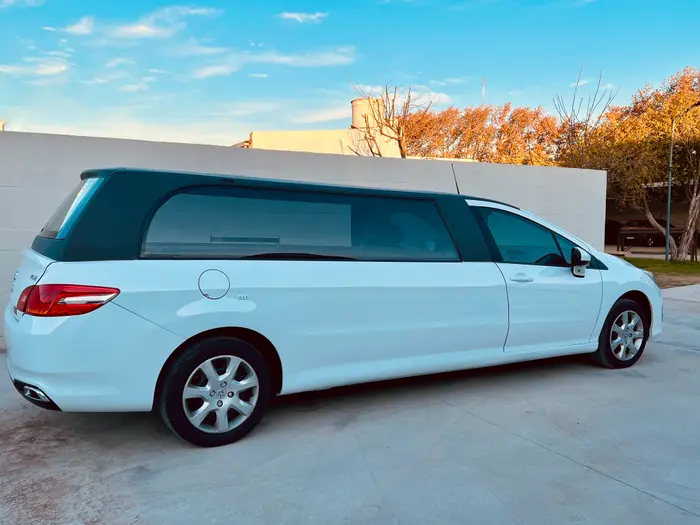 Peugeot 408 - Imagen 4